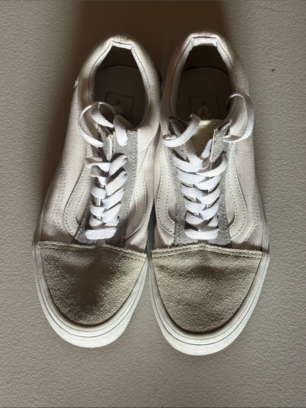Vans Classic Suede-Accent Sneakers Size: Men's 6 Woman's 7.5